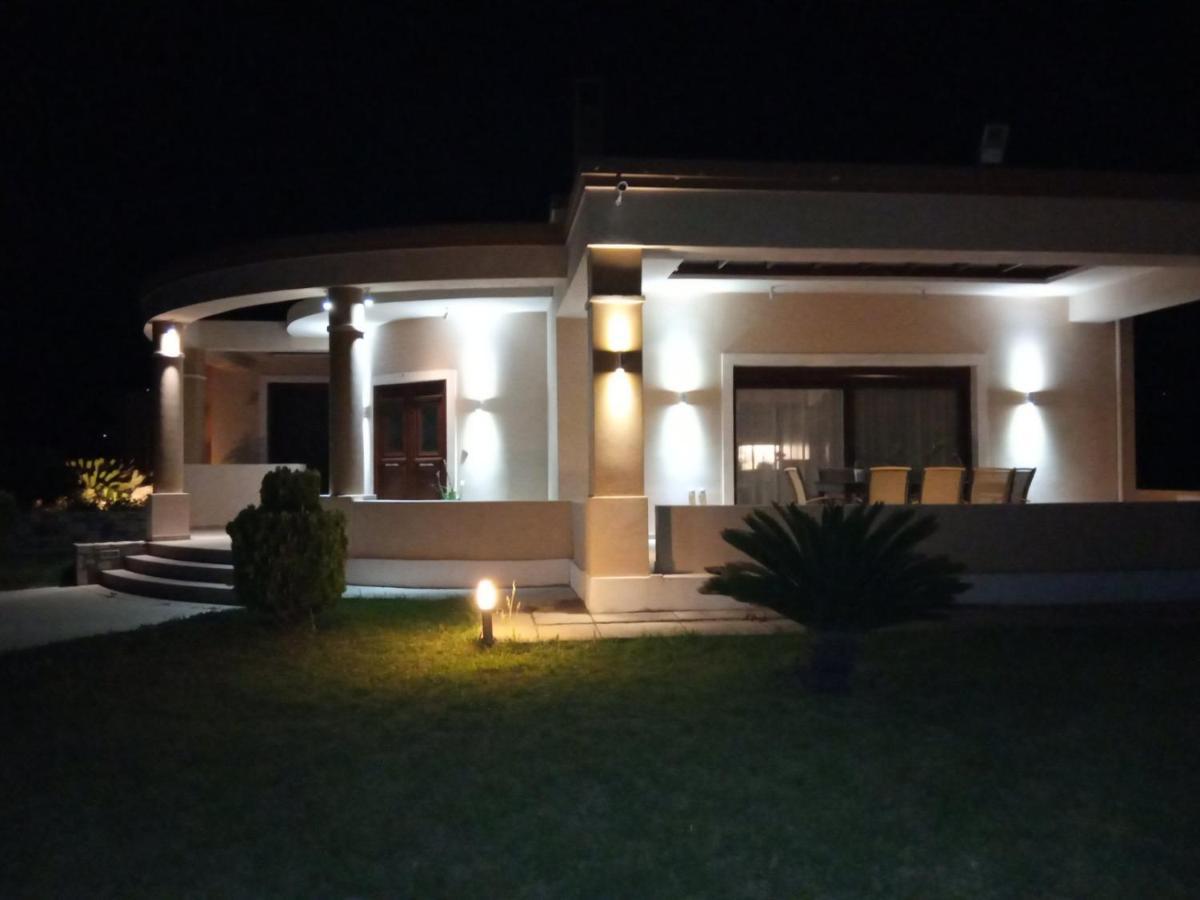 Kos Villa - Family Comfort With Large Garden, Jacuzzi Exterior foto