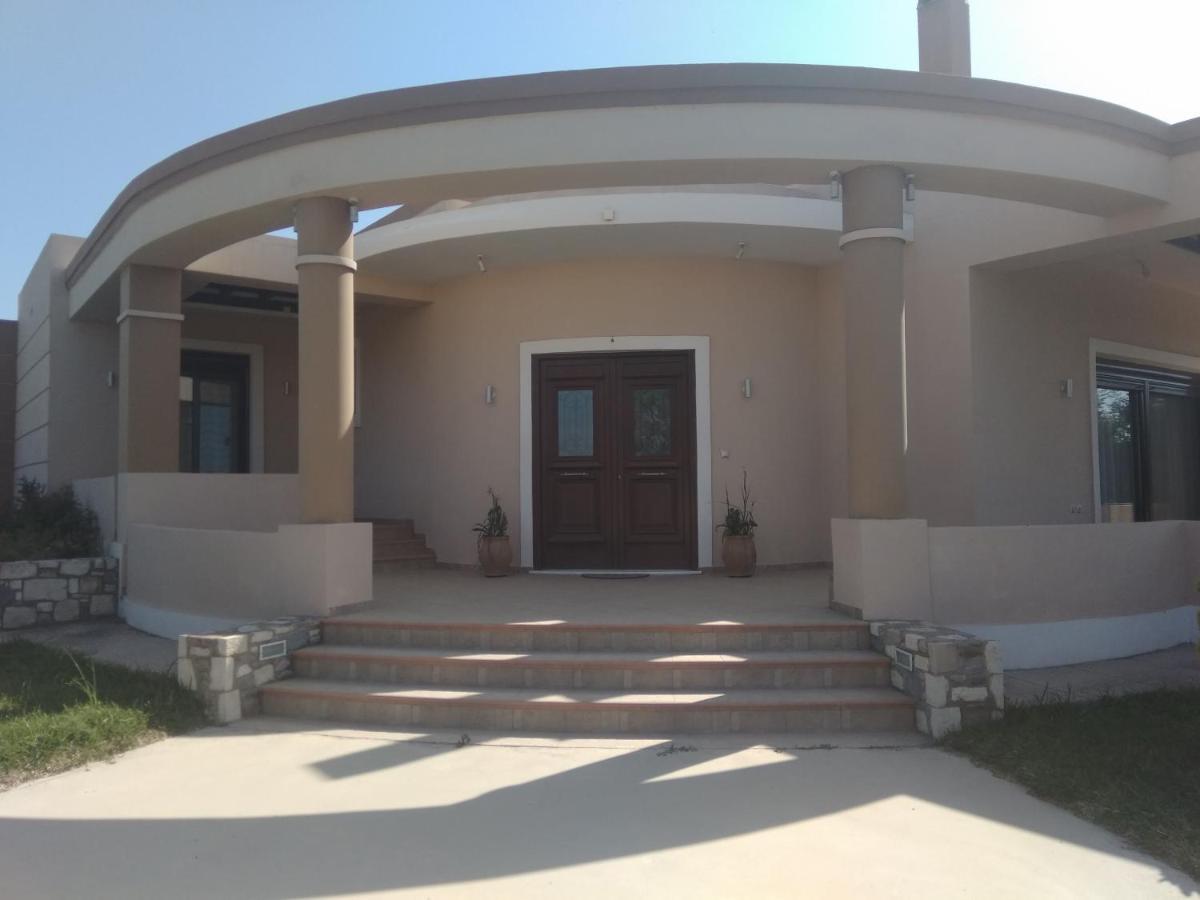 Kos Villa - Family Comfort With Large Garden, Jacuzzi Exterior foto